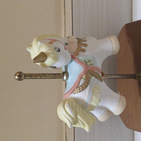 Vintage K Mart 2nd Edition Carousel Collection Musical Box - Picture 3 of 7